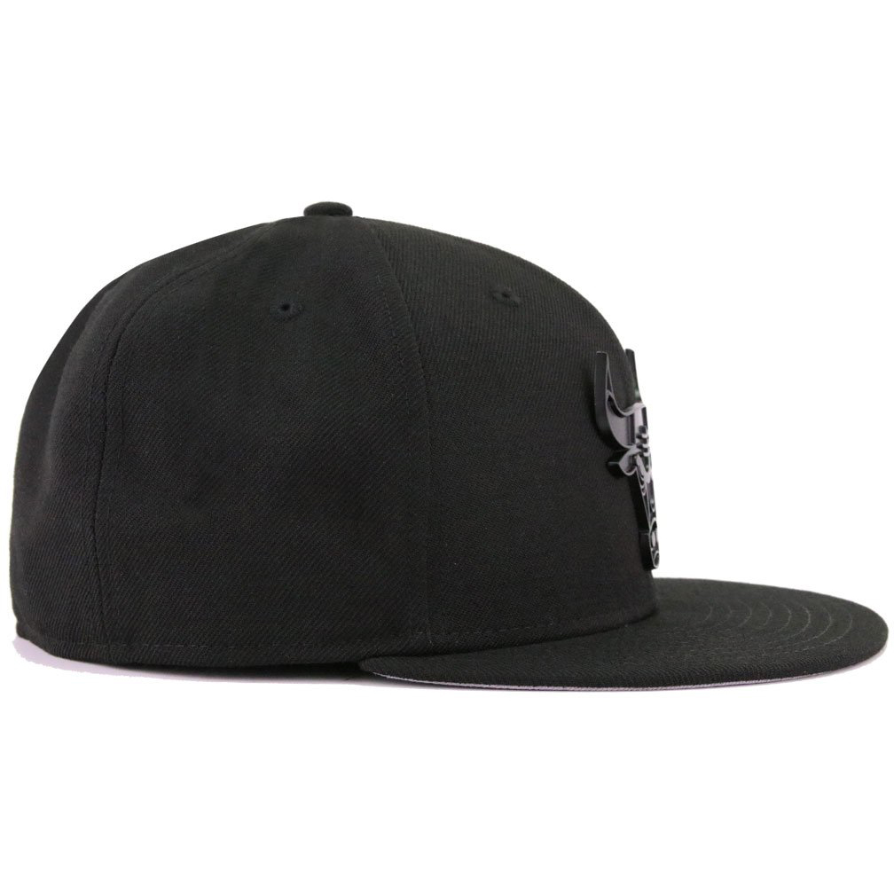 Bull Black Metal Badge Cap